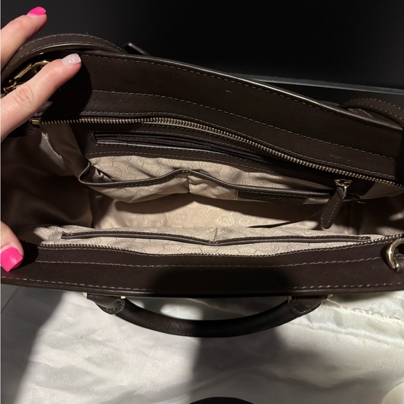 Michael Kors large purse - Picture 2 of 5